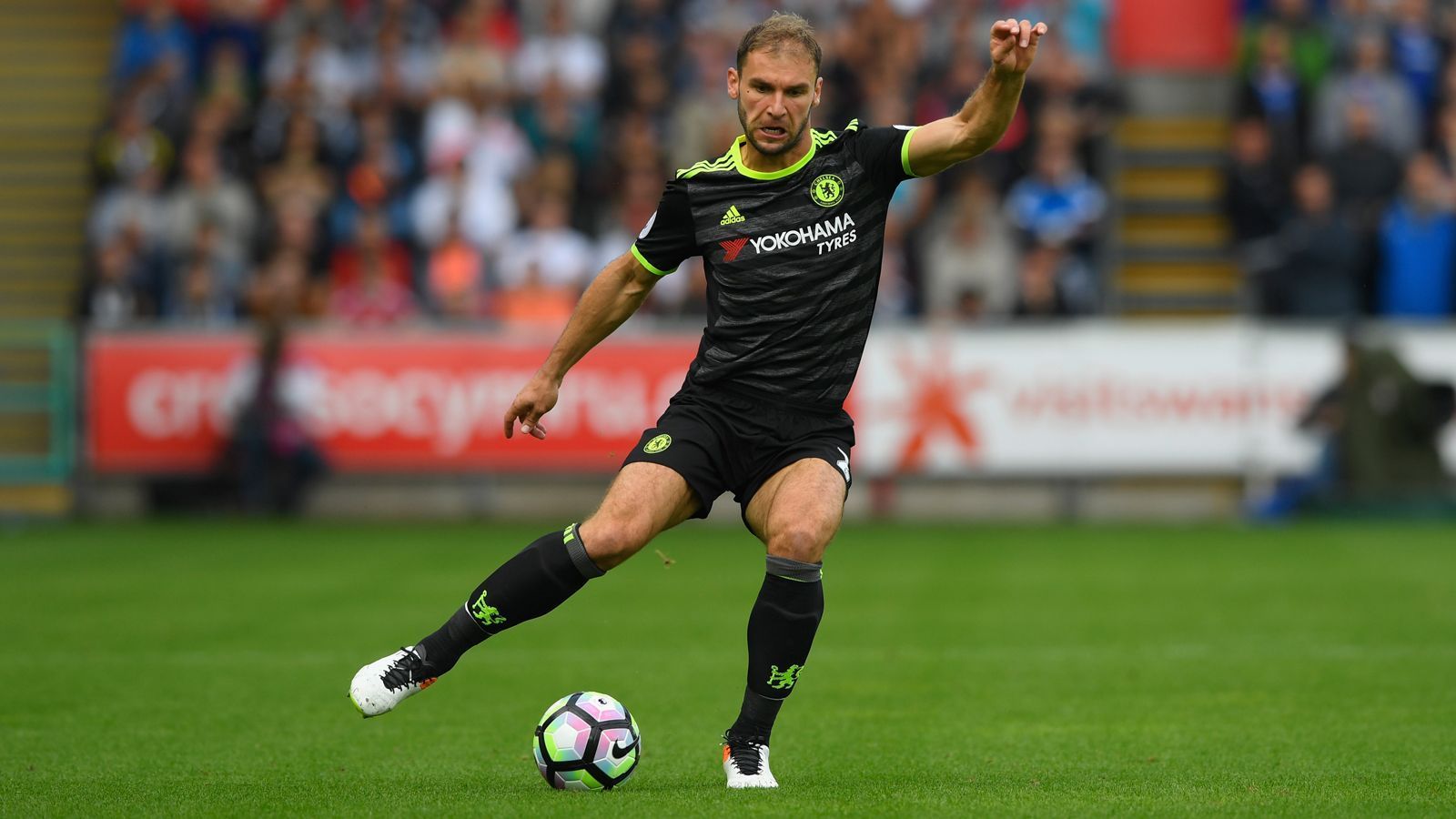 
                <strong>Abwehr - Branislav Ivanovic</strong><br>
                Verein in der Premier League: FC Chelsea (2008-2017)Spiele in der Premier League (Tore): 261 (22)Meistertitel in der Premier League: 3
              