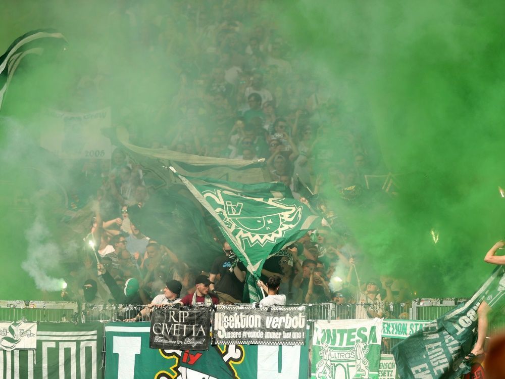 Pyro: 25.000 Euro Strafe Für Werder Bremen