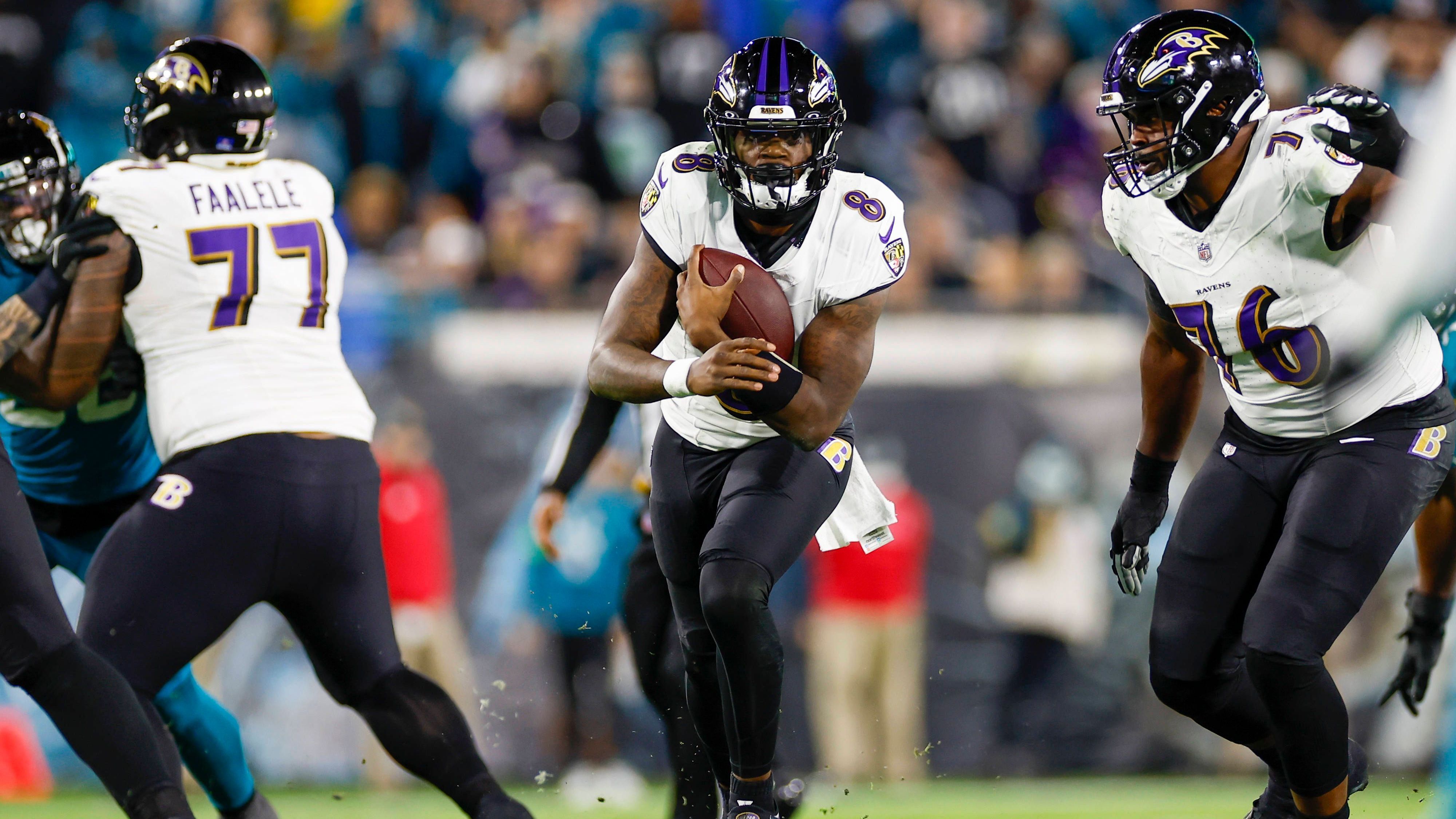 <strong>Gewinner: Baltimore Ravens</strong><br>Saison nach Maß für die Ravens: 13 Siege bei nur vier Niederlagen - kein Team in der NFL hat eine derart gute Bilanz. Der Nummer-1-Seed in der AFC ist hochverdient, Quarterback Lamar Jackson dank einer bärenstarken Saison im Gespräch für die Auszeichnung zum Most Valuable Player. Wichtig im Kampf um den Super Bowl: Die lange ersehnten - und nun endlich vorhandenen - Crunch-Time-Qualitäten.