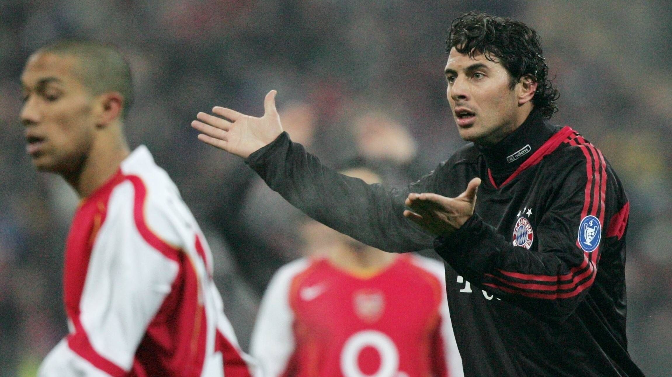 <strong>Achtelfinale 04/05: FC Bayern - FC Arsenal 3:1<br></strong>Bundesliga-Legende Claudio Pizarro knipste den FCB mit zwei Treffern zum Heimerfolg und legte damit den Grundstein für das Weiterkommen. Kolo Toure erzielte noch den Ehrentreffer, nachdem Ex-FCB-Sportvorstand Salihamidzic auf 3:0 erhöhte.