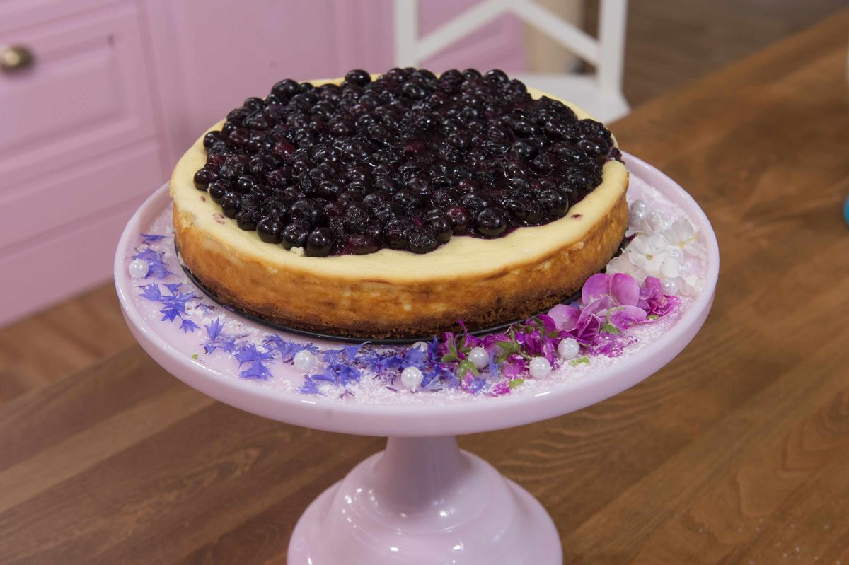 Motsis Blueberry Cheesecake New York Style 