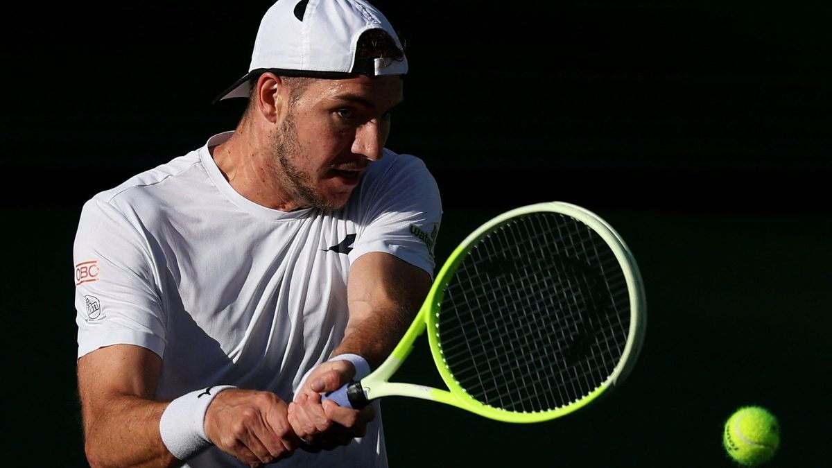 Struff erreicht die zweite Runde