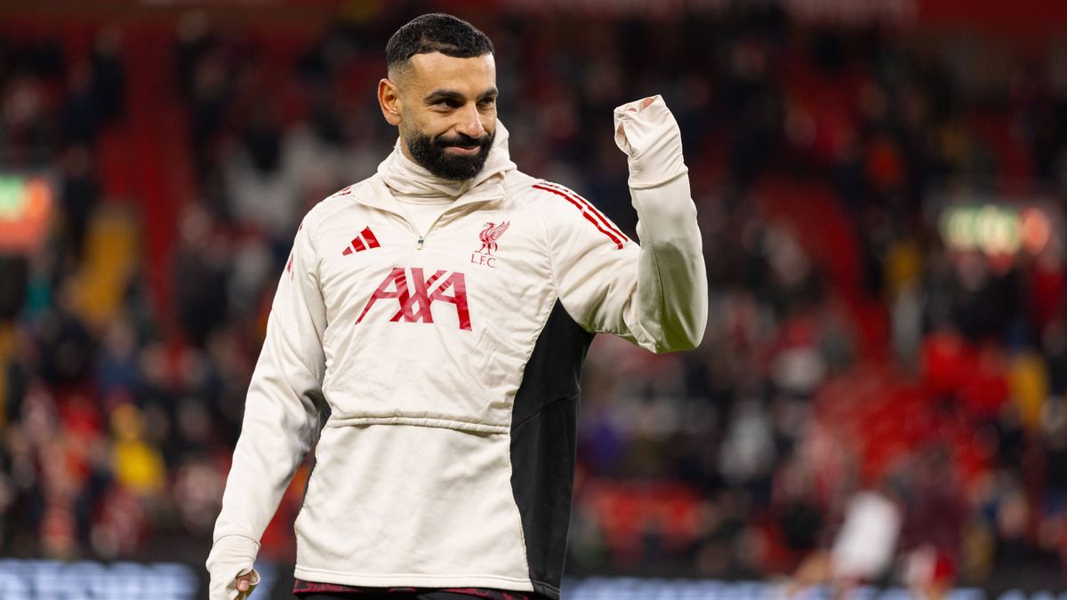 Football - FA Premier League - Liverpool FC v Sunderland AFC LIVERPOOL, ENGLAND - Wednesday, December 3, 2025: Liverpool s substitute Mohamed Salah during the pre-match warm-up before the FA Premie...