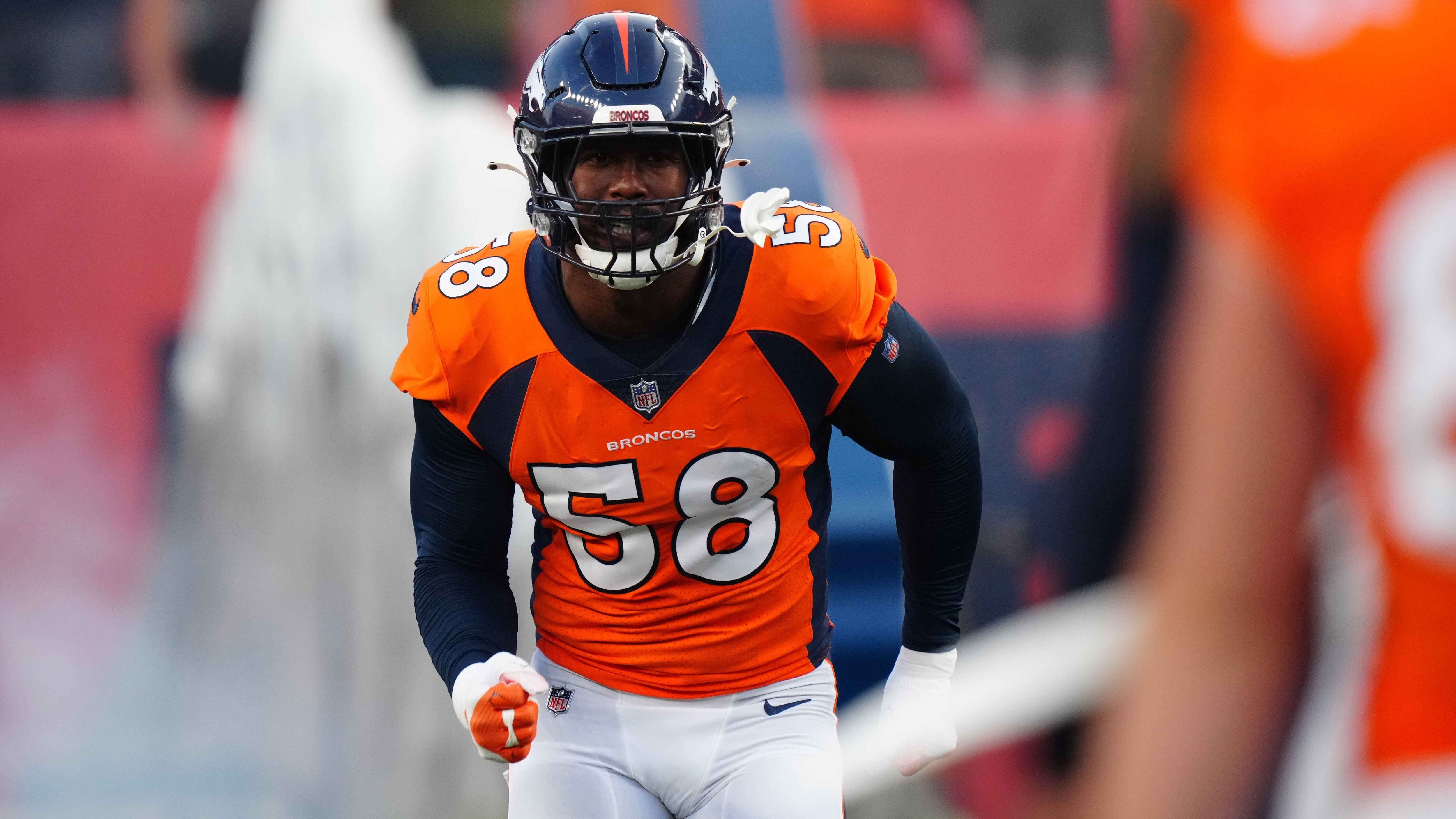 <strong>Denver Broncos</strong><br>
                • Franchise-Rekord (all-time): Von Miller (2011-21): 110,5<br>• Franchise-Rekord (eine Saison): Von Miller (2012): 18,5