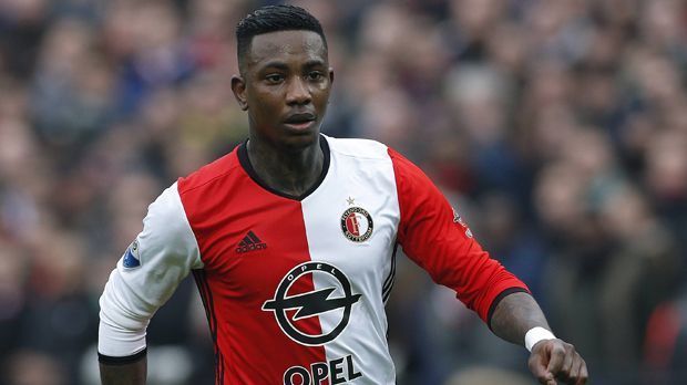 
                <strong>Eljero Elia</strong><br>
                Eljero Elia: Der frühere Bundesliga-Profi soll im vergangenen Jahr 2016 in Rotterdam an einer Schlägerei beteiligt gewesen sein. Bei der Auseinandersetzung vor einem Club hatte ein Mann das Bewusstsein verloren und wurde anschließend unter anderem mit einem Nasenbeinbruch ins Krankenhaus eingeliefert. Elia verbrachte eine Nacht im Gefängnis. Bereits 2008 war Elia schon einmal wegen Körperverletzung verurteilt worden.
              