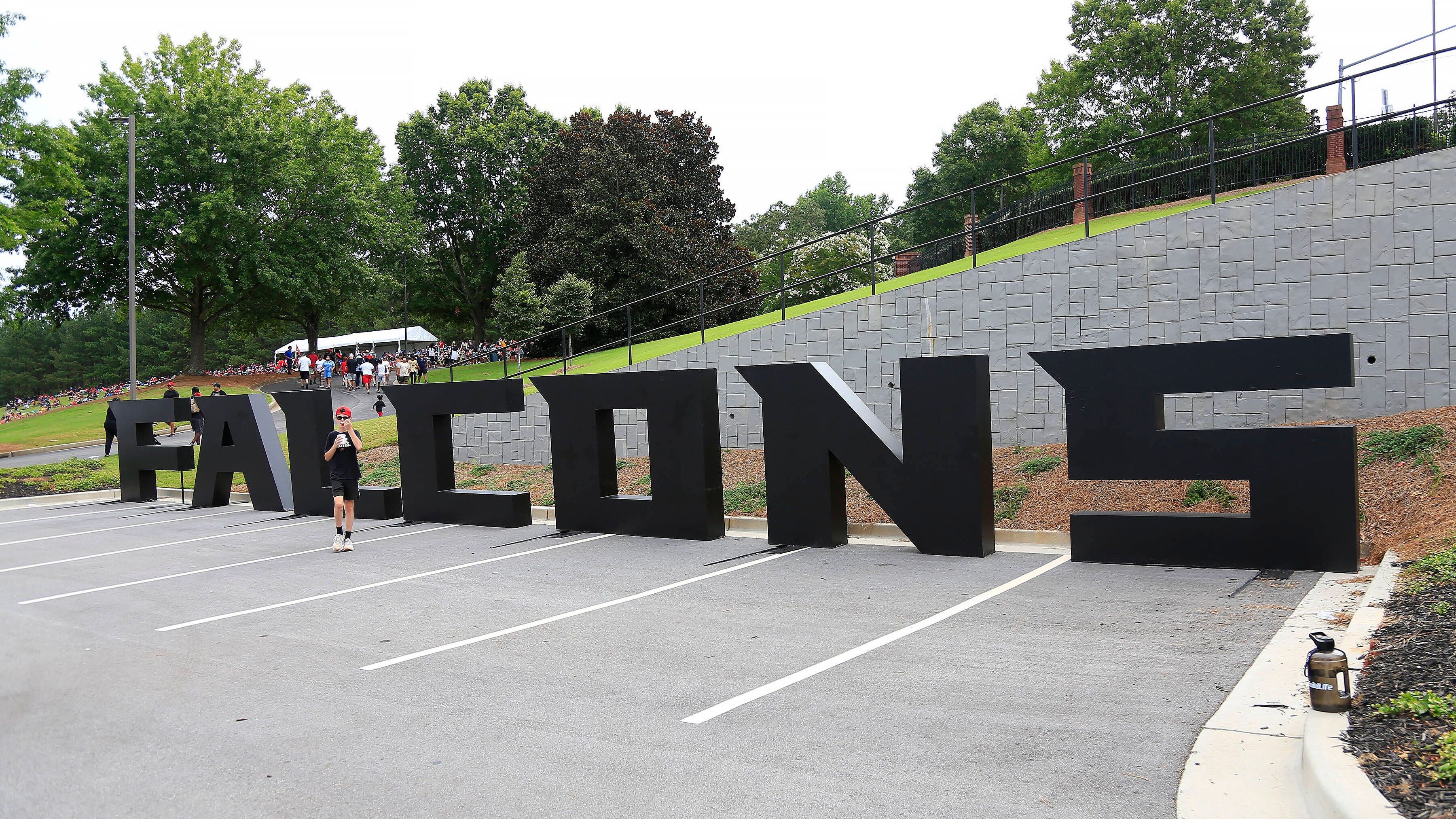 <strong>Atlanta Falcons</strong><br>Atlanta Falcons Training Facility<br><em>Im Jahre 2023 wurden Renovierungsmaßnahmen für 30 Millionen US-Dollar angekündigt</em>