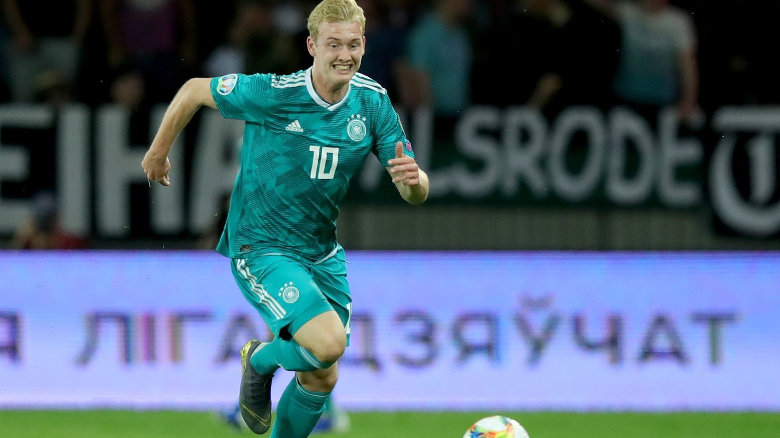 
                <strong>Julian Brandt</strong><br>
                Besitzt keinen zweiten Vornamen.
              