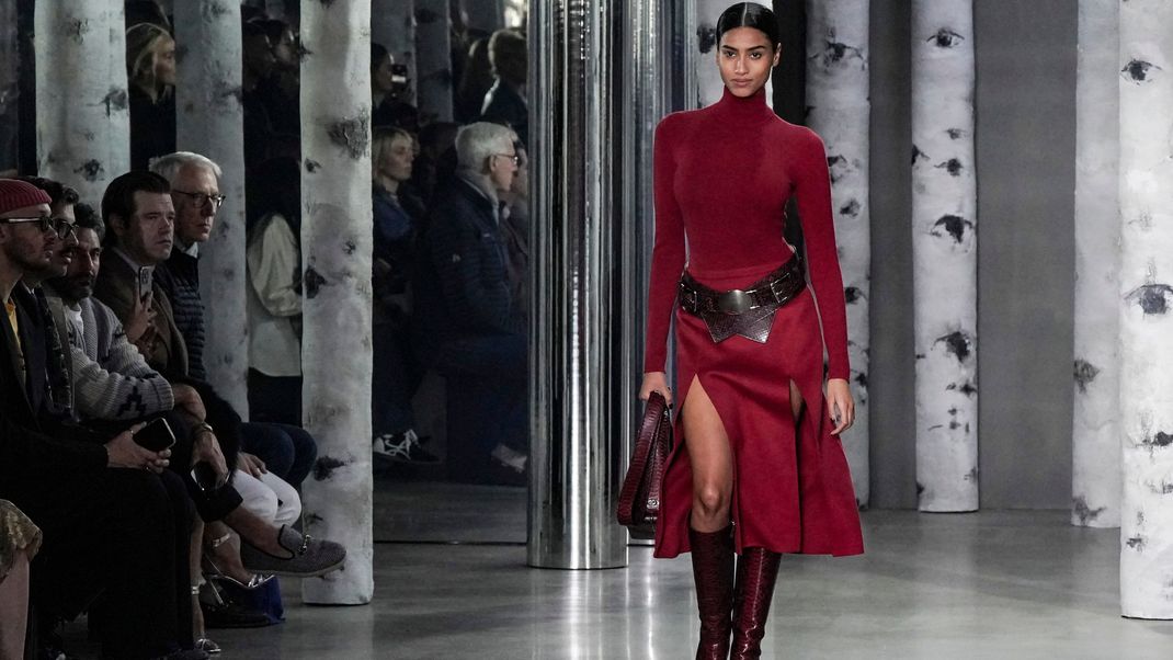 Bei der New York Fashion Week präsentierte Michael Kors XXL-Gürtel