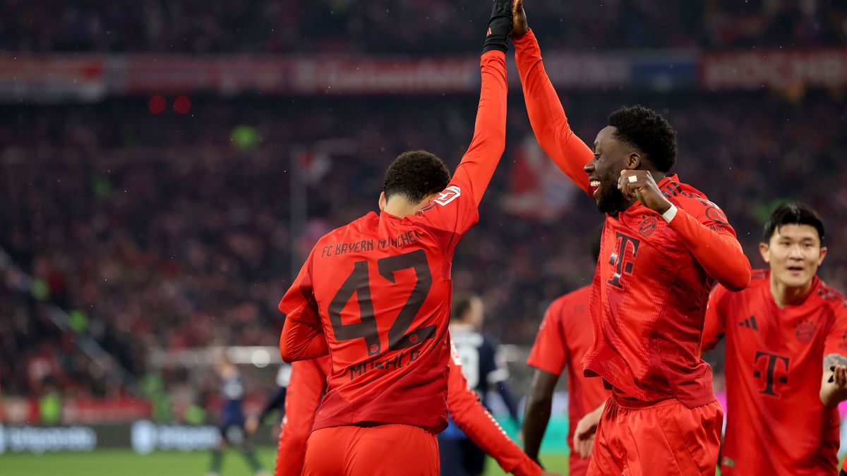 FC Bayern München v 1. FC Heidenheim 1846 - Bundesliga