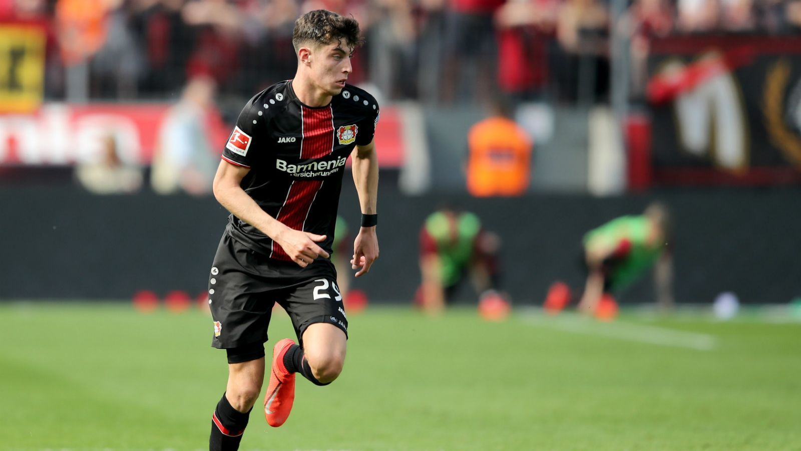 
                <strong>5. Platz: Kai Havertz (Bayer Leverkusen)</strong><br>
                35,02 km/h
              