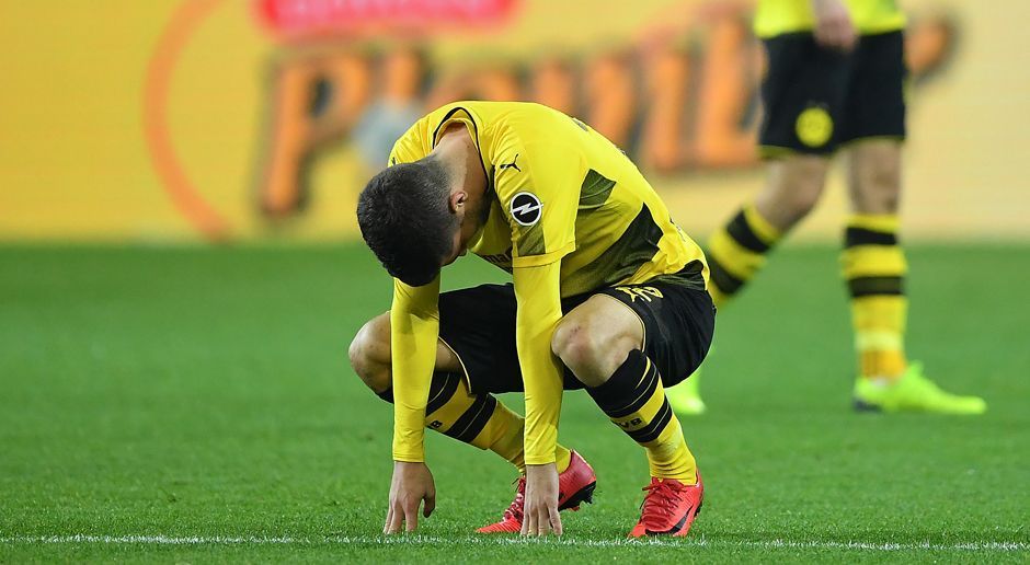 
                <strong>Christian Pulisic</strong><br>
                Christian Pulisic setzt auf der linken Außenbahn schöne Offensivakzente. Bei Kagawas Torschuss zeigt er, mit welchem Talent er dem BVB so oft weiterhilft, als er Kingsley Coman locker austanzt. Leider zeigt er sein Talent zu selten gegen den FC Bayern und erlaubt sich stattdessen leichte Ballbverluste. In der zweiten Halbzeit ist er offensiv über weite Strecken dennoch der beste BVB-Spieler. ran-Note: 3
              