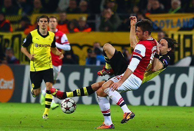 
                <strong>Borussia Dortmund - FC Arsenal 0:1</strong><br>
                Die Männer von Jürgen Klopp erholen sich nicht mehr von dem Rückstand. Arsenal ist sogar näher am zweiten Tor als der BVB dem Ausgleich. So stehen die Gelb-Schwarzen am Ende mit leeren Händen da und verlieren 0:1.
              