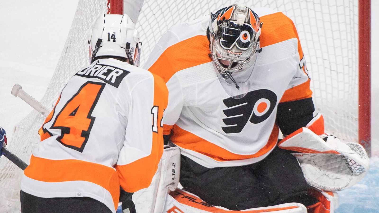 
                <strong>Philadelphia Flyers</strong><br>
                Auch die Philadelphia Flyers durchschreiten eine sportlich schwierige Phase. Gelangten Sie im Jahre 2020 immerhin noch die 2. Playoff-Runde, haben sie nun zum zweiten Mal in Folge die Postseason verpasst. Das große Problem war das Verletzungspech: Die Ausfälle von Top-Spielern wie Ryan Ellis, Sean Couturier oder Kevin Hayes konnte nicht kompensiert werden. 
              