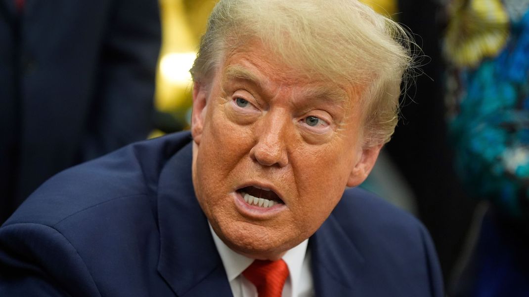 Donald Trump spricht von einem möglichen Waffenruhe-Deal im Gaza-Krieg - Israel habe bereits zugestimmt.