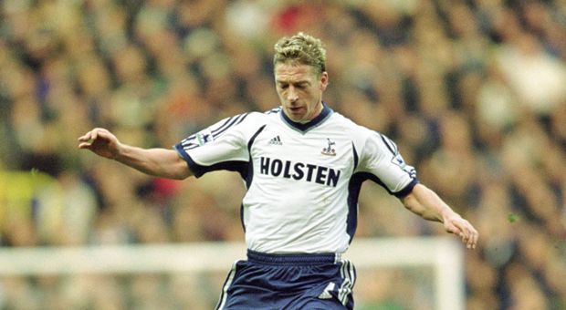
                <strong>Ersatzbank: Steffen Freund (ZM)</strong><br>
                Tottenham Hotspur (1999 bis 2003 - 106 Spiele)Leicester City (2004 - 14 Spiele)
              