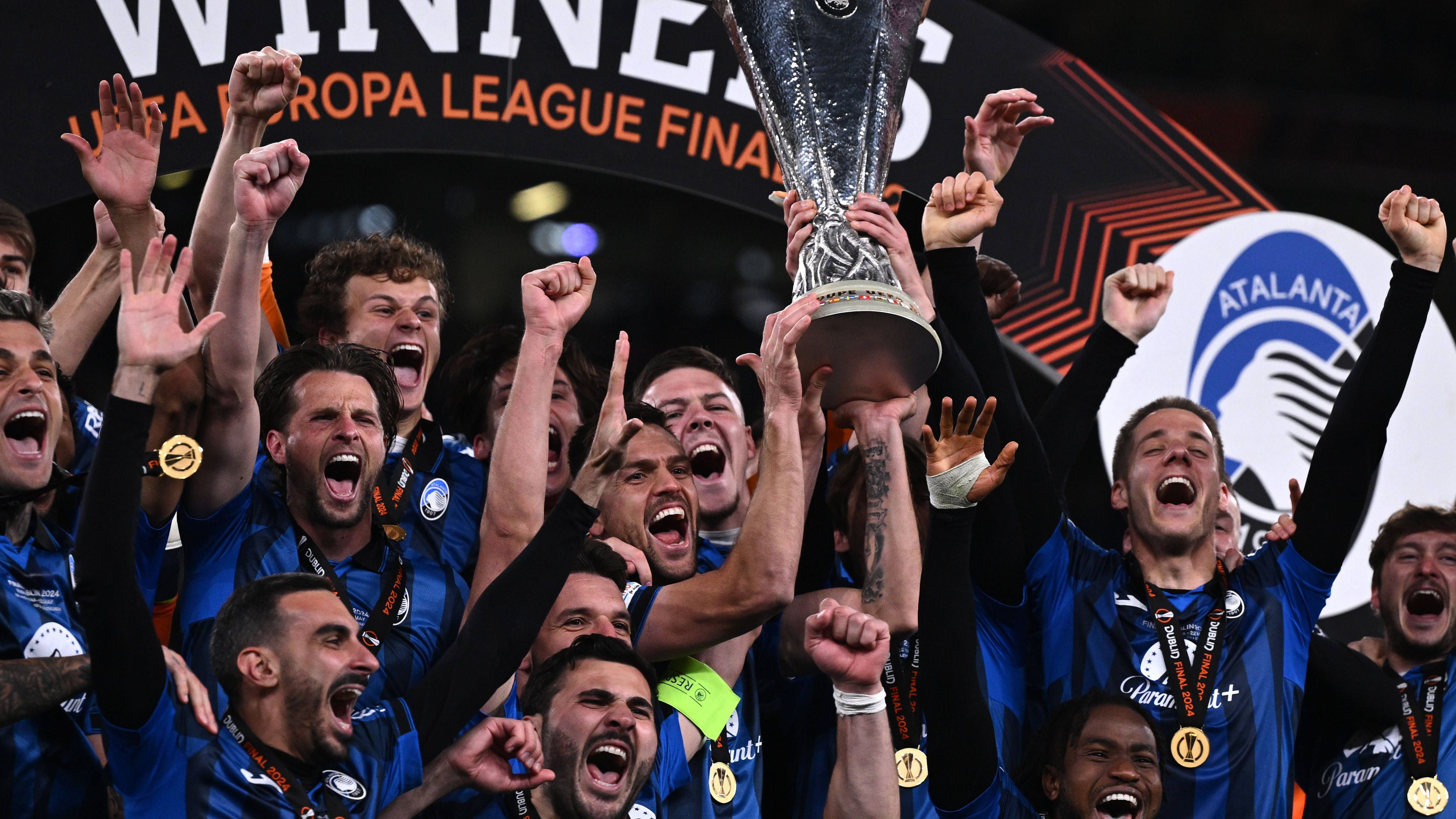 <strong>Atalanta Bergamo (Italien)</strong><br>Trainer-Ikone Gian Piero Gasperini führte Bergamo zum Europa-League-Sieg gegen Leverkusen und damit zum größten Erfolg der Vereinsgeschichte. Damit war das Ticket für die Champions League ohnehin sicher, aber auch über die Liga hätte es für "La Dea" gereicht.