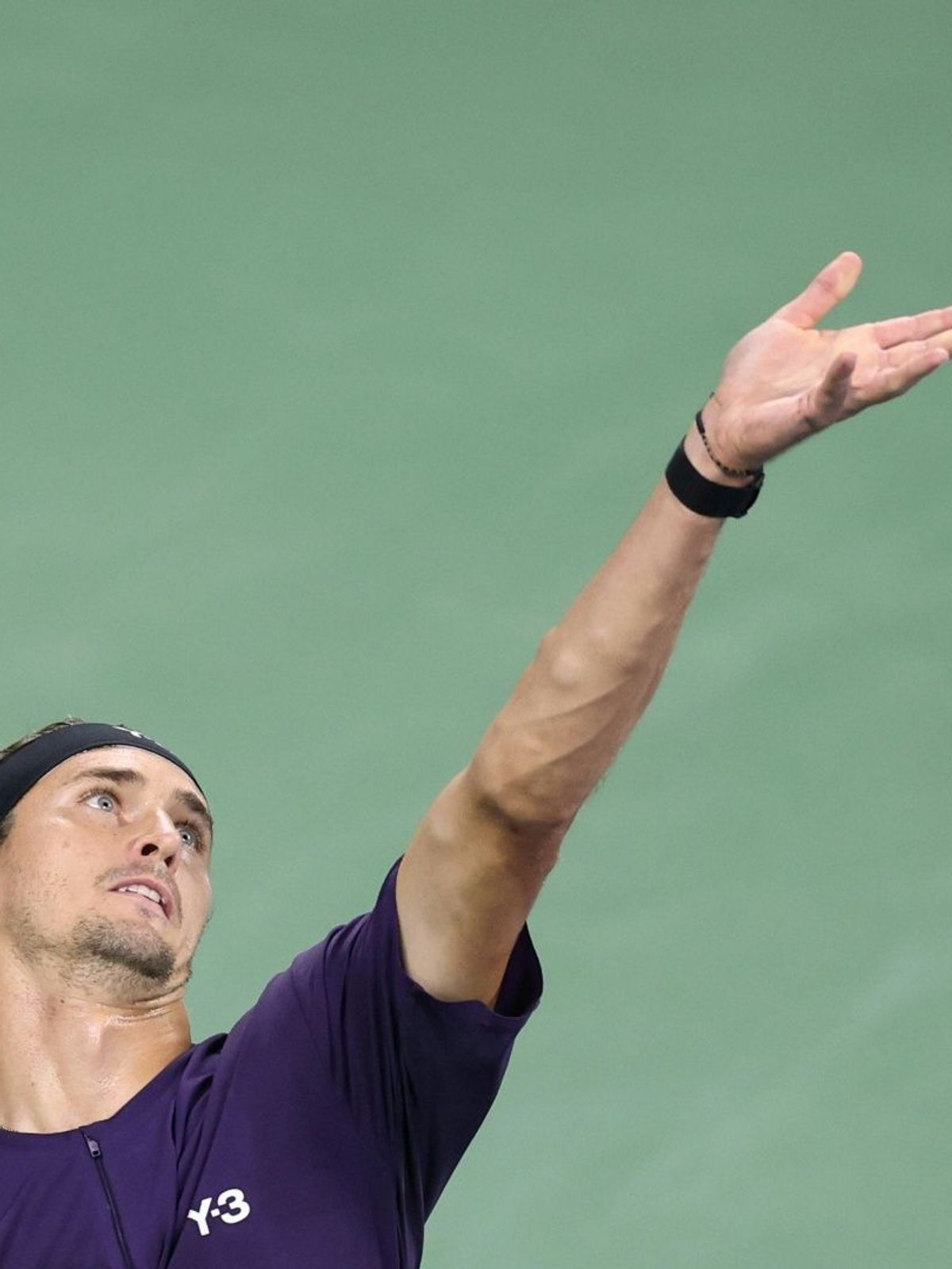 Alexander Zverev steht in Runde drei