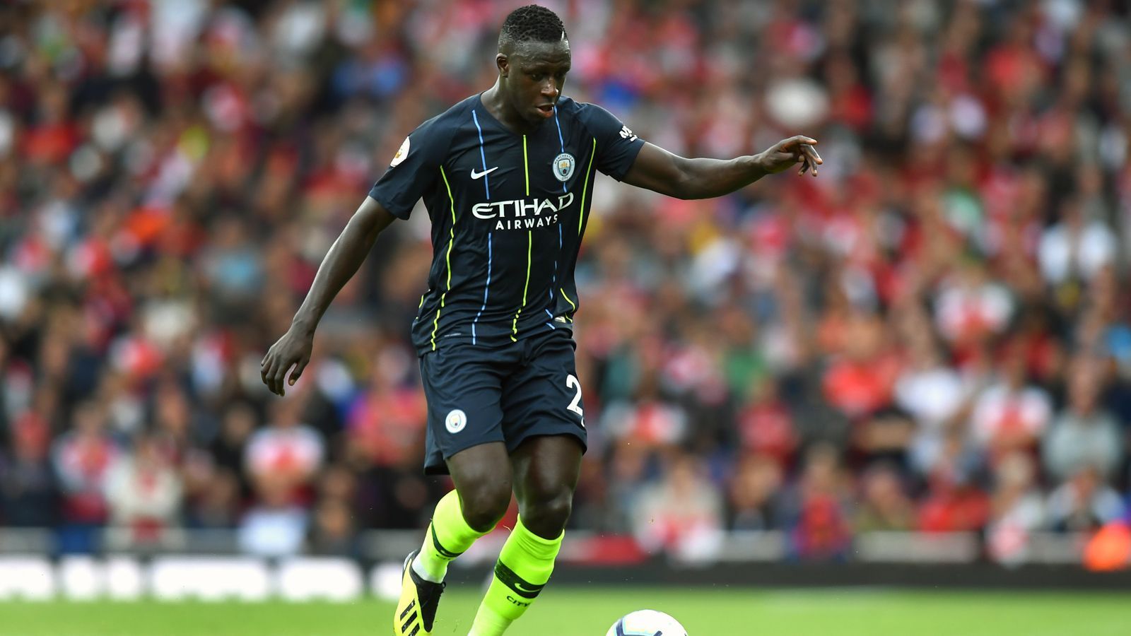 
                <strong>Platz 6: Benjamin Mendy</strong><br>
                Wechsel von: AS Monaco zu Manchester CityZeitpunkt des Wechsels: Juli 2017Alter zum Zeitpunkt des Wechsels: 23 JahreAblösesumme: 57,5 Millionen Euro 
              