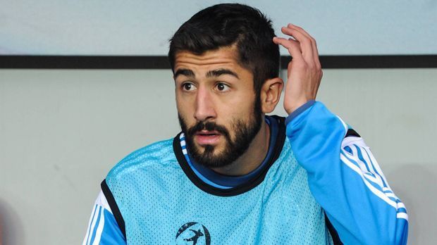 
                <strong>Mittelfeld - Kerem Demirbay (1899 Hoffenheim)</strong><br>
                Länderspiele: 0Tore: - 
              