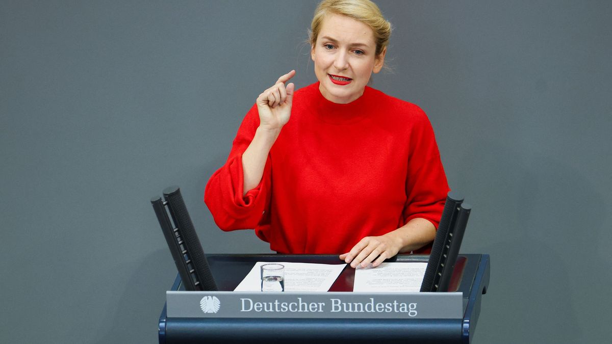 GERMANY-POLITICS/