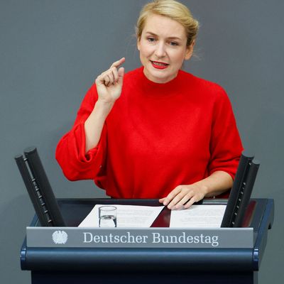 GERMANY-POLITICS/
