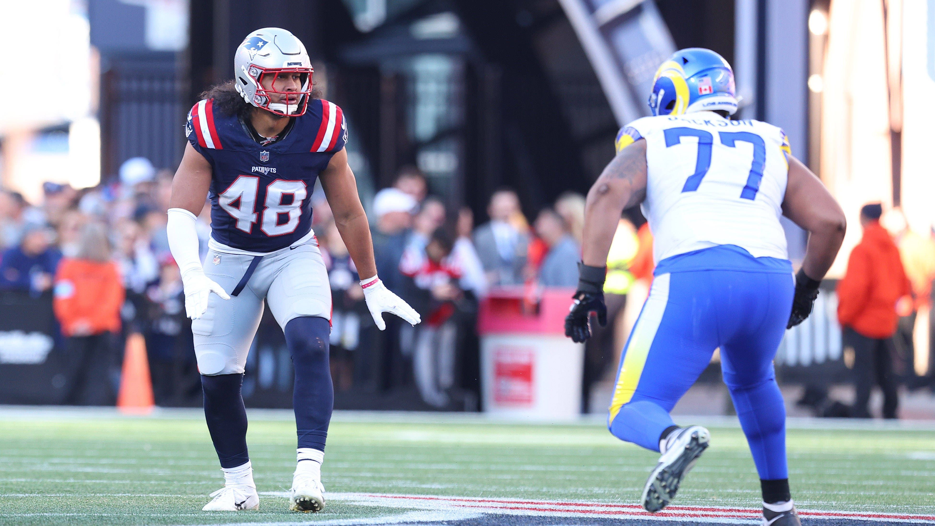 <strong>Jahlani Tavai (New England Patriots)</strong><br>Schock für die New England Patriots im Training: Linebacker Jahlani Tavai schien sich im Dienstags-Training eine schwere Verletzung zugezogen zu haben und konnte sein Bein kaum belasten. Kurze Zeit später gab es Entwarnung: Der Leading Tackler der vergangenen Spielzeit hat sich eine nicht näher bezeichnete Wadenverletzung zugezogen und wird zum Start des Training Camps im Juli zurückerwartet.