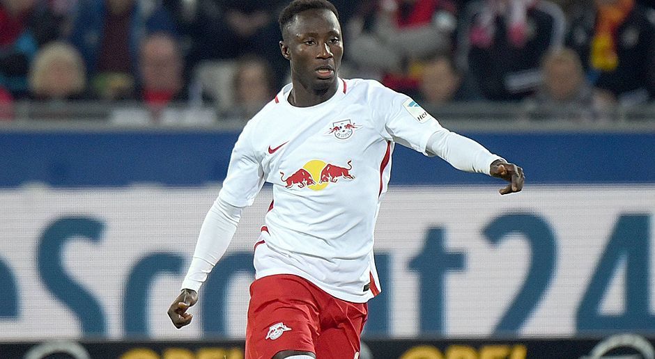 
                <strong>Naby Keita</strong><br>
                Naby Keita: Der Mann aus Guinea arbeitete sich gut durchs Zentrum nach vorne und spielte das Leder oft in Werners Lauf. Er selbst tauchte zudem einige Male gefährlich vor dem Tor der Schalker auf. ran-Note: 2,5.
              