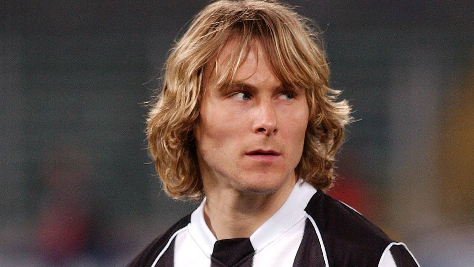 <strong>2003: Pavel Nedved (Juventus Turin)</strong><br>- 2. Platz: Thierry Henry (FC Arsenal)<br>- 3. Platz: Paolo Maldini (AC Mailand)