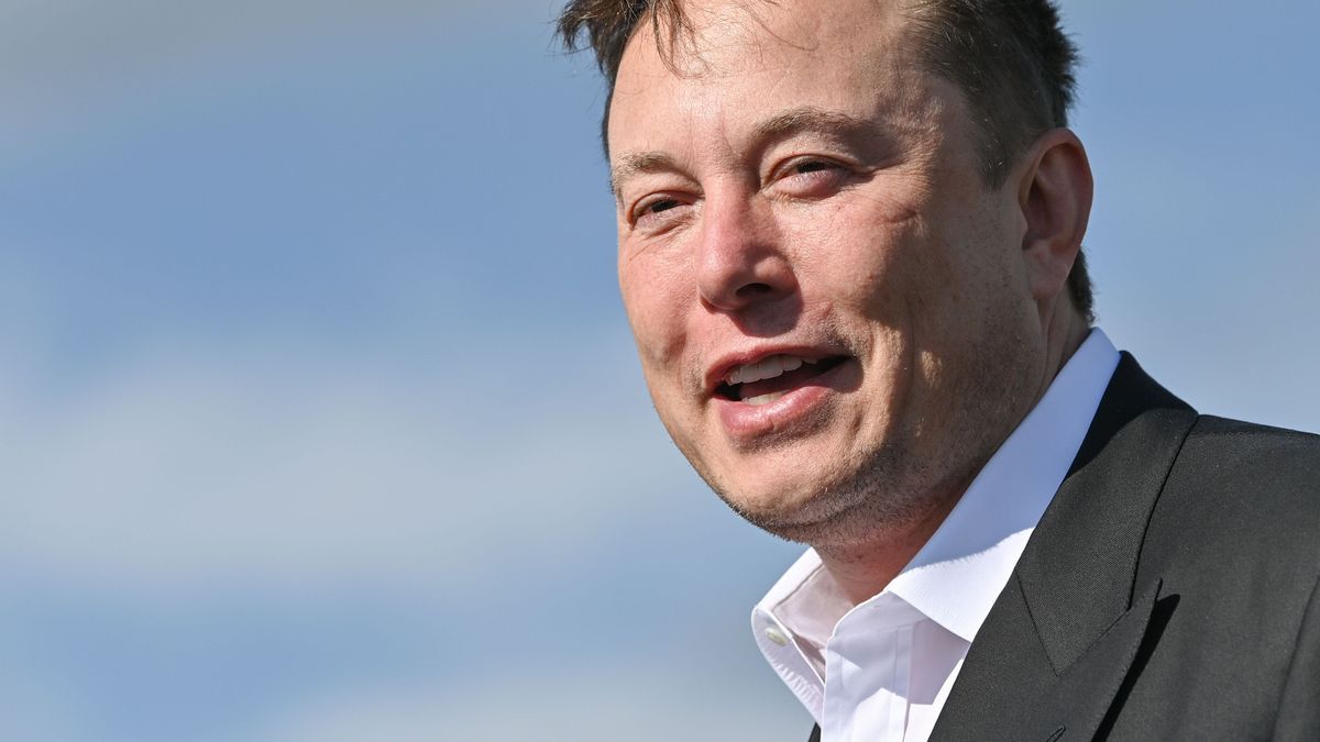 Die Aktionäre von Tesla haben einem 56 Milliarden Dollar schweren Vergütungspaket für Konzern-Chef Elon Musk zugestimmt. 