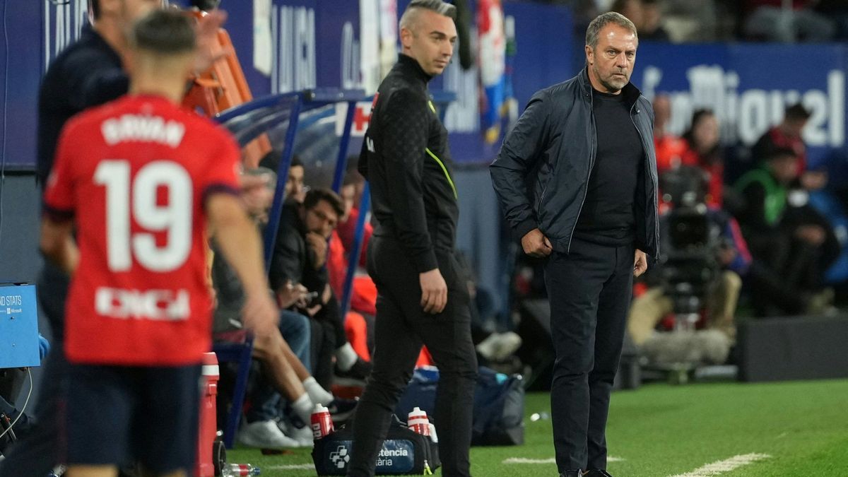 Erste Pleite in der Liga: Barca-Trainer Hansi Flick