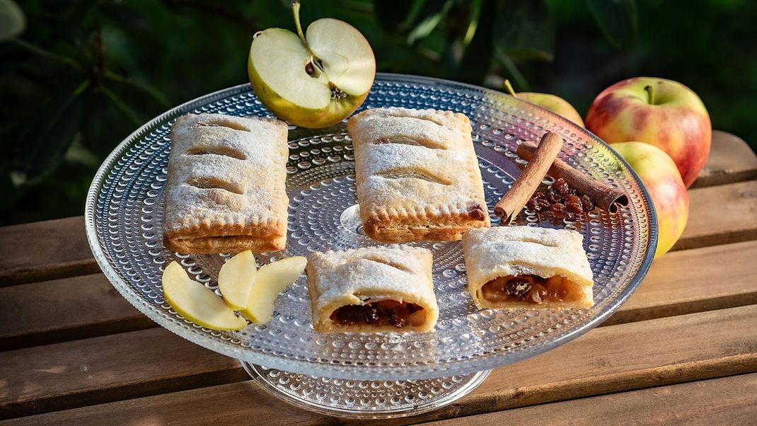 Vegane Apfeltaschen: Rezept aus Backen\