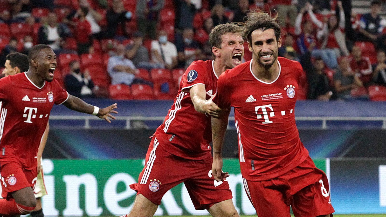 
                <strong>Javi Martinez</strong><br>
                Was für eine Geschichte! Der Spanier kommt vor seinem voraussichtlichen Abgang ab der 99. Minute doch noch einmal zum Einsatz – und wird zum Matchwinner! Nach fünf Minuten ist er bei einem abgewehrten Alaba-Schuss zur Stelle und köpft aus acht Metern unhaltbar ein. ran.de-Note: 1
              