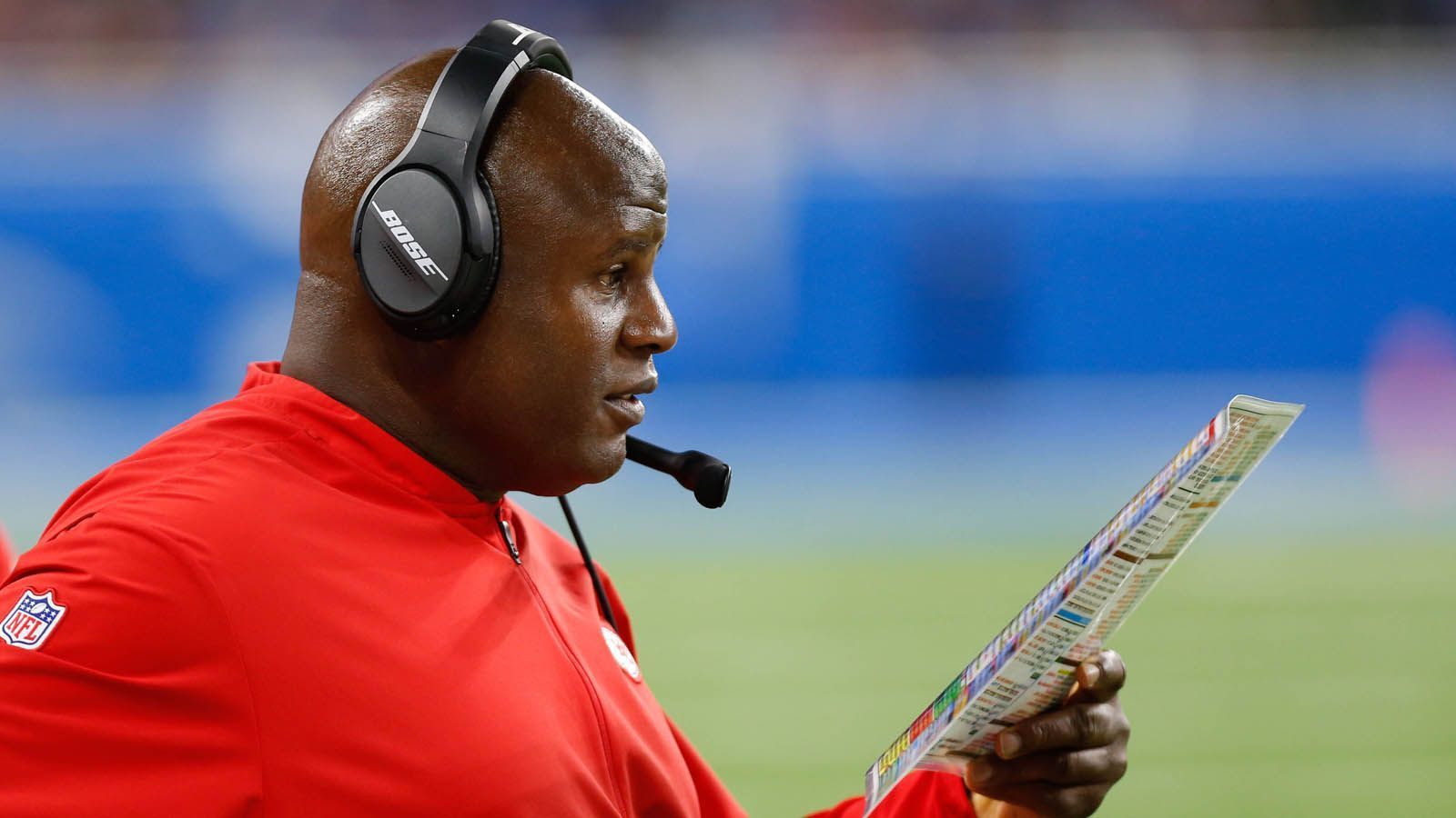 
                <strong>Eric Bieniemy (Kansas City Chiefs)</strong><br>
                Die furiose und spektakuläre Offense von Super-Bowl-Champion Kansas City Chiefs hat auch deren Offensive Coordinator Bieniemy ins Rampenlicht befördert. Doch der 51-Jährige verfügt über keine Verbindung zu Entscheider Easterby.
              