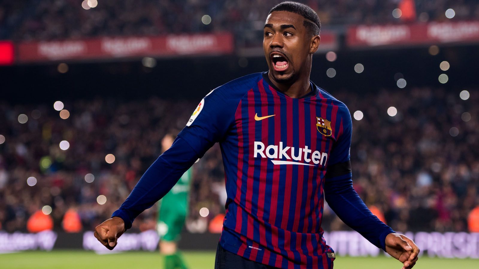 
                <strong>Malcom ( FC Barcelona) </strong><br>
                Der Brasilianer kam erst im Sommer aus Bordeaux ins Camp Nou, ist dort aber unzufrieden mit seinen Einsatzzeiten und gilt deshalb als Wechselkandidat. Der 22-Jährige ist auf den Flügeln flexibel einsetzbar und wurde bereits vergangenes Jahr mit dem Rekordmeister in Verbindung gebracht.
              