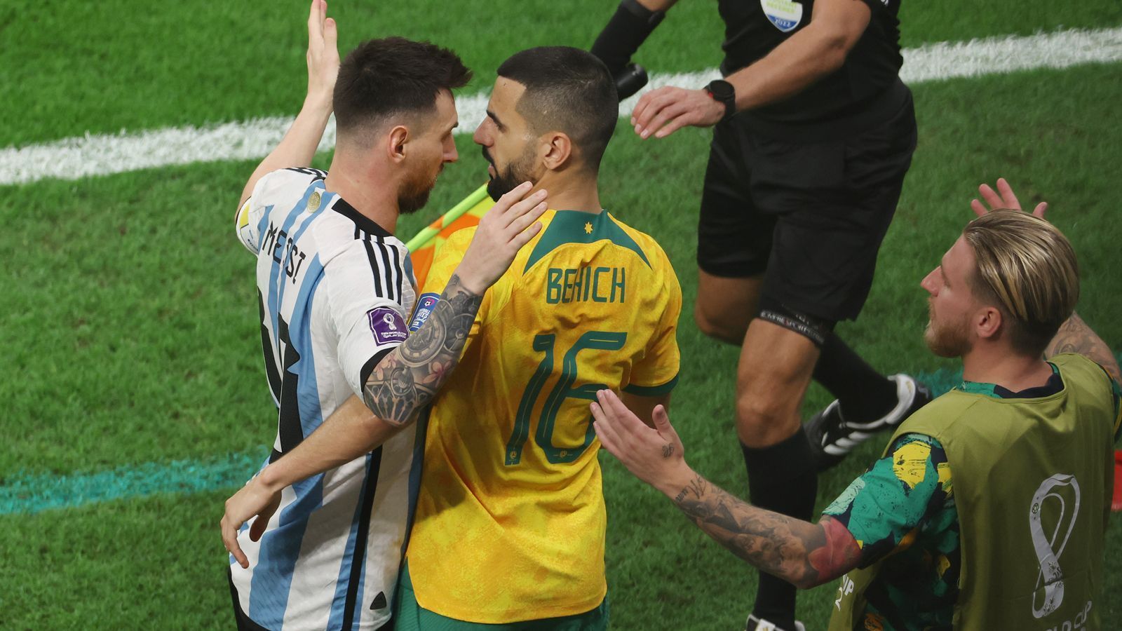 
                <strong>Messi-Watch: So schlug sich Argentiniens Superstar gegen Australien</strong><br>
                Aber die Aktion bleibt für beide Spieler ohne Folgen.
              