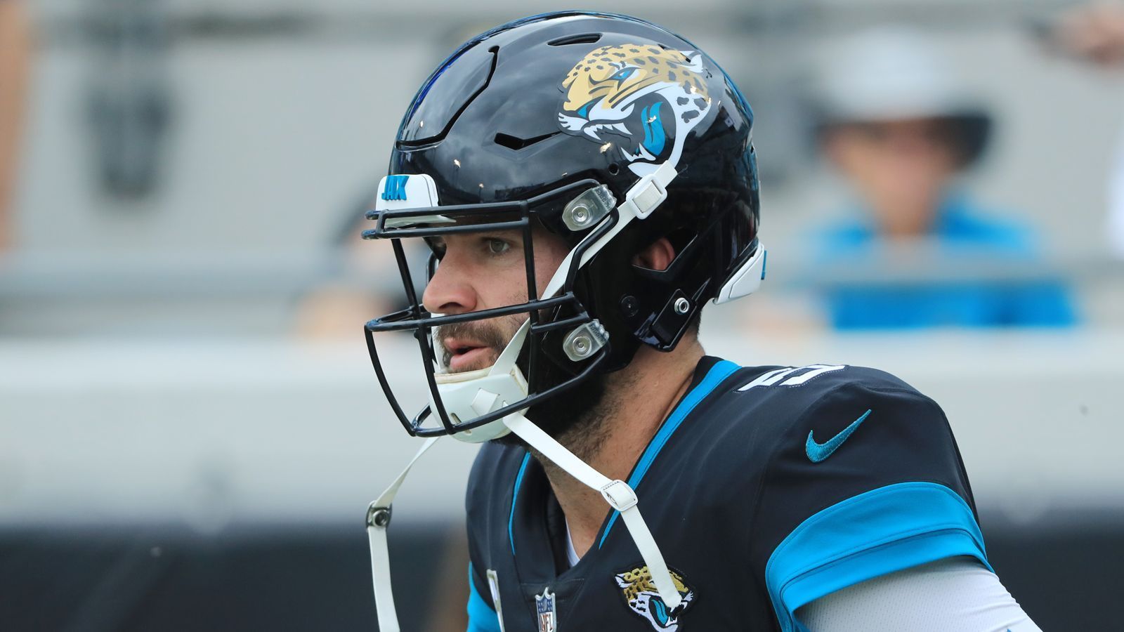 
                <strong>Welchen aktiven NFL-Quarterback würdest du am ehesten durch Kaepernick ersetzen?</strong><br>
                1. Blake Bortles, 20 Prozent2. Nathan Peterman, 18 ProzentWeitere Antworten: Eli Manning, Josh Allen, Jameis Winston, Andy Dalton, Josh Rosen
              