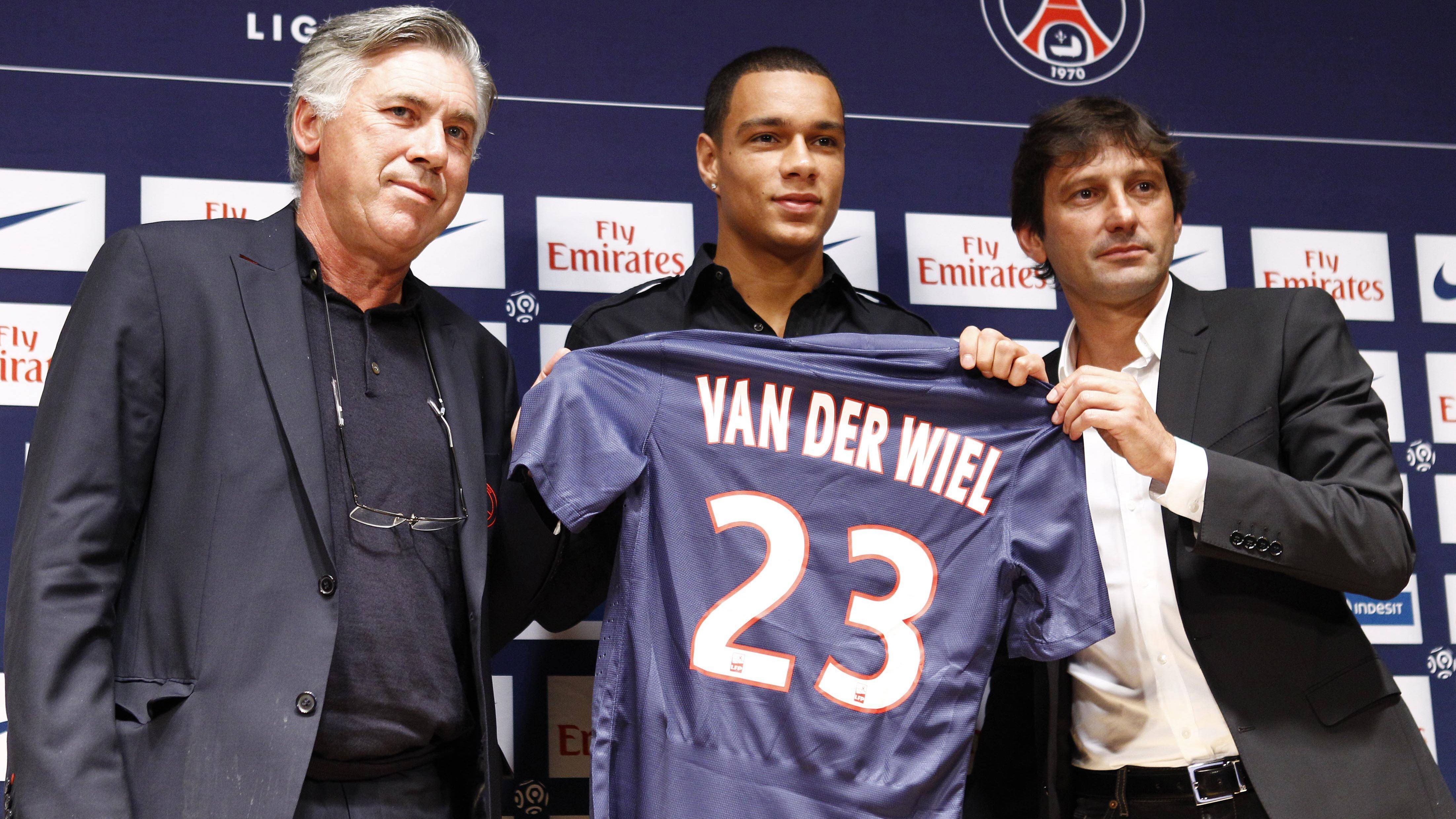 
                <strong>Wechsel zum ambitionierten Topklub PSG </strong><br>
                Van der Wiels starke Leistungen machten die europäischen Spitzenklubs auf ihn aufmerksam, gerade vor und nach der WM wurde van der Wiel von Bayern, Barcelona und Co. umworben. Den Zuschlag bekam dann 2012 Paris Saint Germain, wohin van der Wiel für sechs Millionen Euro wechselte.
              