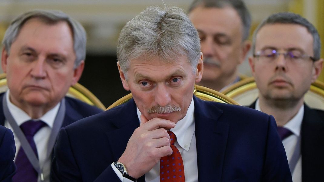 Kremlsprecher Dmitri Peskow dementiert die Berichte, wonach es Anschlagspläne auf Armin Papperger gegeben haben soll (Archivbild).