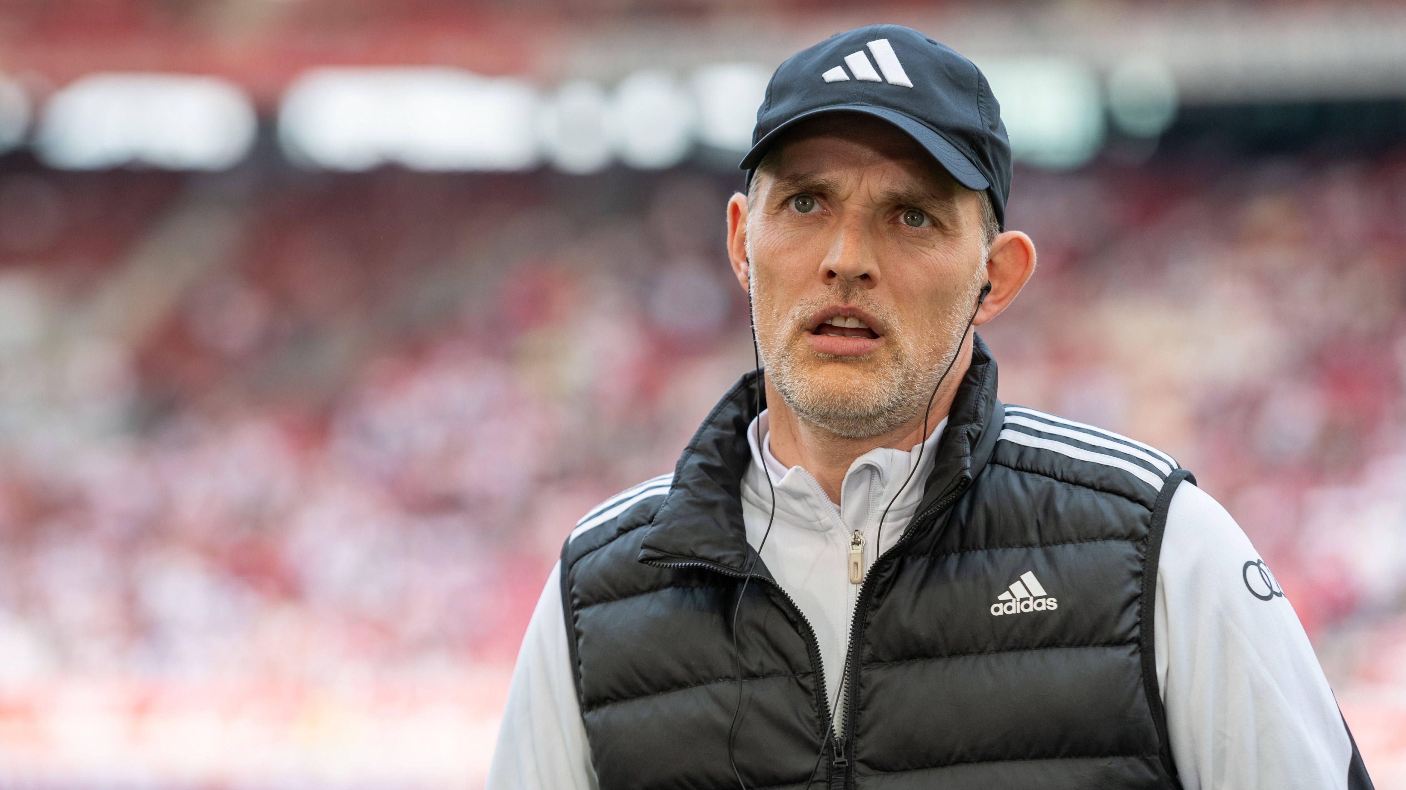 <strong>Thomas Tuchel (FC Bayern München)</strong> <br>Kurz kam die Frage auf: Gibt es doch die spektakuläre Kehrtwende beim Thema Thomas Tuchel? Die Antwort lautet: Nein! Der 50-Jährige gab in der Pressekonferenz vor seinem letzten Spiel als Trainer des FC Bayern bekannt, dass er definitiv nicht in der kommenden Saison beim FCB auf der Bank sitzen wird ...