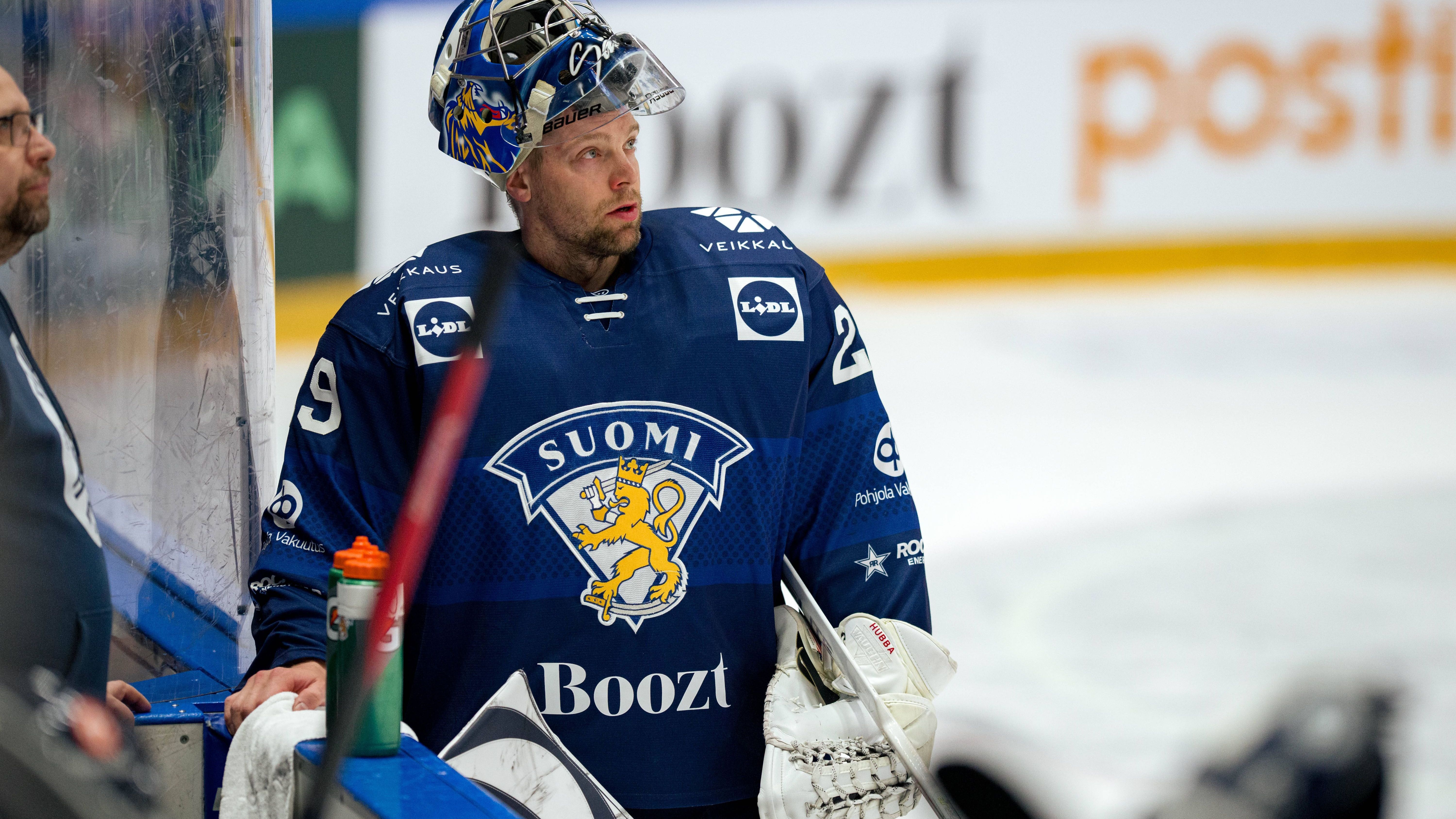 <strong>Rick Goldmanns Meinung zu Finnland<br></strong>"Ich habe mir den Kader dreimal angeschaut, dreimal habe ich ihn wieder weggelegt. Das ist wie das finnische Eishockey, als sie zuletzt so erfolgreich waren. Das hast du dir angeschaut und gedacht: 'Ach, ne. Ehrlich jetzt?' Das war sehr taktisch defensiv geprägt. Da sind jetzt schon offensivstarke Spieler dabei, aber keiner, bei dem ich sage: ...