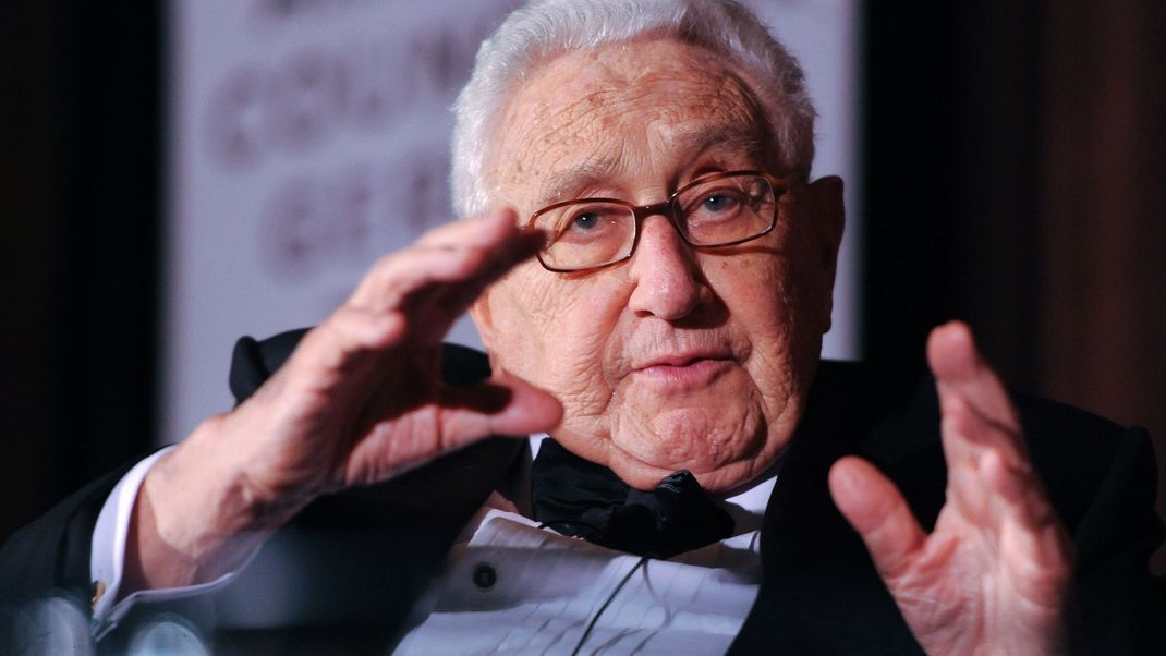Ex-US-Außenminister Kissinger sieht die Verantwortung für den Ukraine-Krieg nicht nur beim Kreml. 
