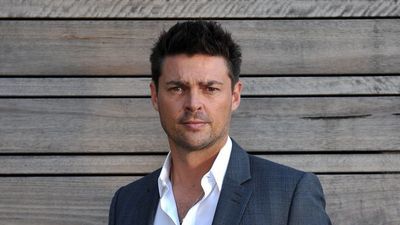 Profile image - Karl Urban