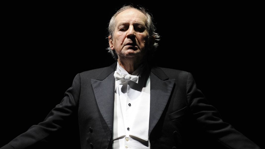 Otto Schenk in der Rolle des Klaus Maier im Theater in der Josefstadt. Jetzt ist die Legende verstorben. 