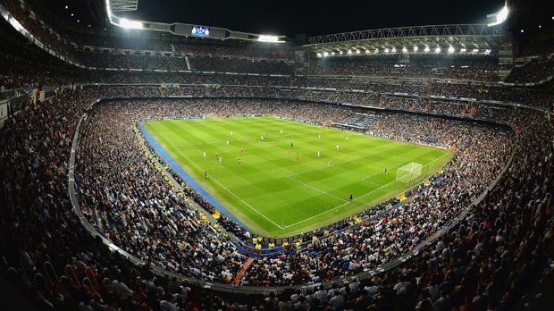 
                <strong>Platz 5: Estadio Santiago Bernabeu (Madrid)</strong><br>
                Platz 5: Estadio Santiago Bernabeu, Madrid. Das Wohnzimmer von Real Madrid hat eine Kapazität von 81.044 Plätzen.
              