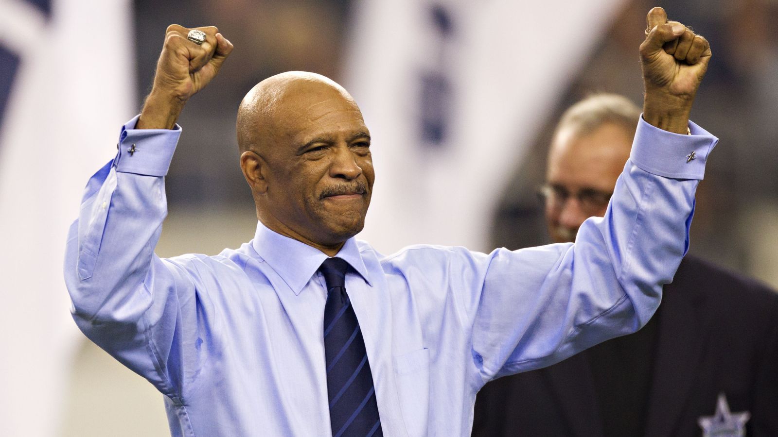 
                <strong>2021: Drew Pearson</strong><br>
                &#x2022; Position: Wide Receiver -<br>&#x2022; In der NFL: 1973 bis 1983 -<br>&#x2022; Team: Dallas Cowboys<br>
              