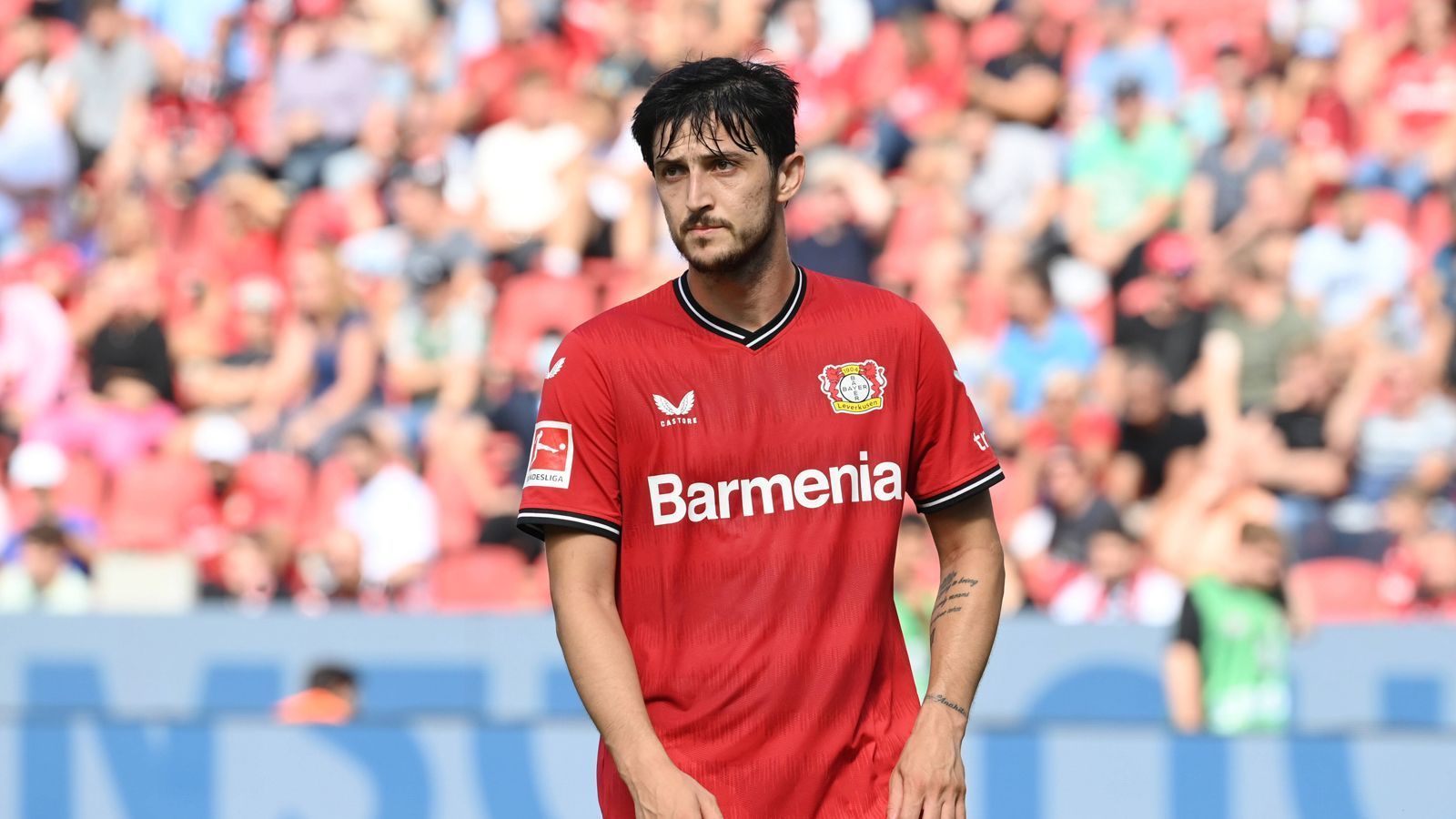 
                <strong>Platz 4: Sardar Azmoun</strong><br>
                &#x2022; Verein: Bayer 04 Leverkusen<br>&#x2022; Marktwertentwicklung: - 6 Millionen Euro<br>&#x2022; Marktwert: 12 Millionen Euro<br>
              