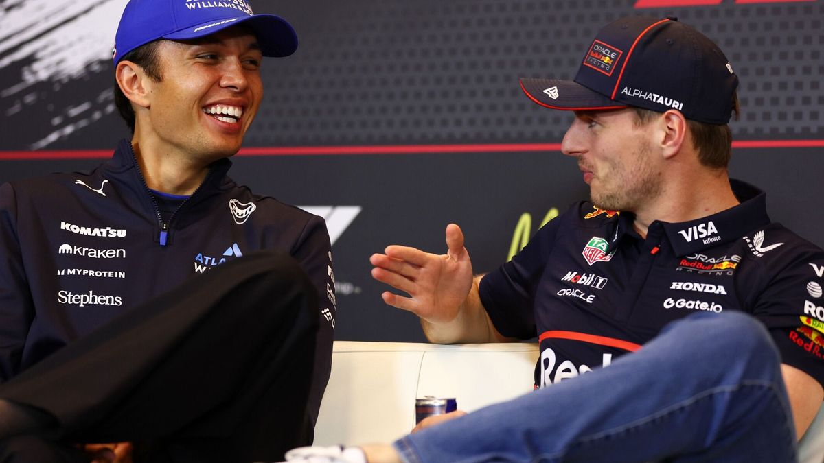 Alexander Albon (links) hat sich vom Schock, von Max Verstappen überrollt worden zu sein, gut erholt