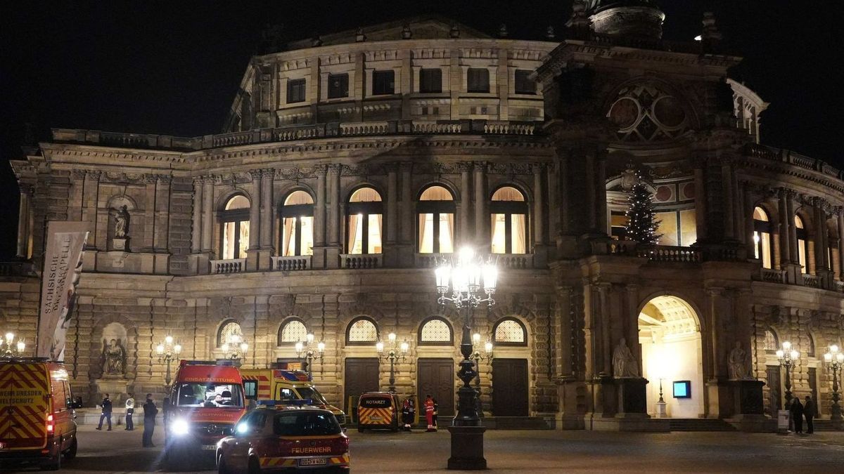 Rettungseinsatz in der Semperoper.