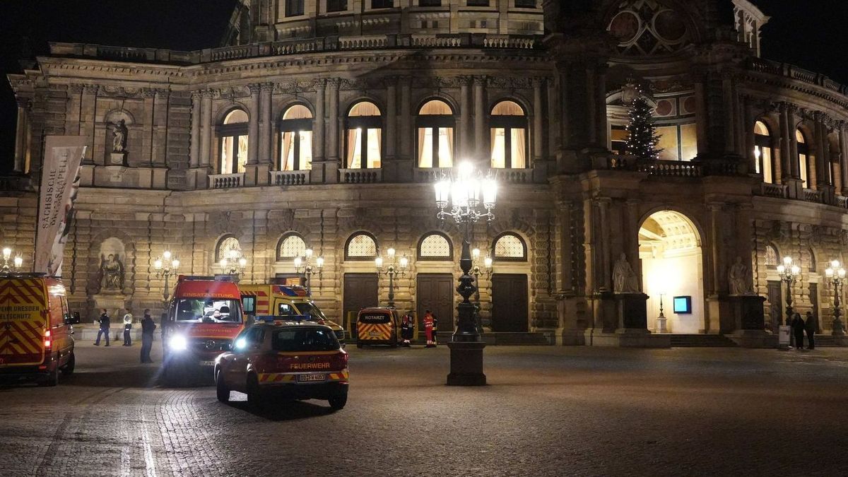 Rettungseinsatz in der Semperoper.