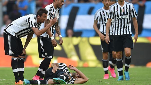 
                <strong>Sami Khedira (Juventus Turin)</strong><br>
                Sami Khedira (Juventus Turin): Sami Khedira hat wieder Verletzungspech. Noch vor Saisonstart zog er sich in einem Freundschaftsspiel einen Muskelfaserriss im rechten Oberschenkel zu. Im Oktober soll er wieder fit sein.
              